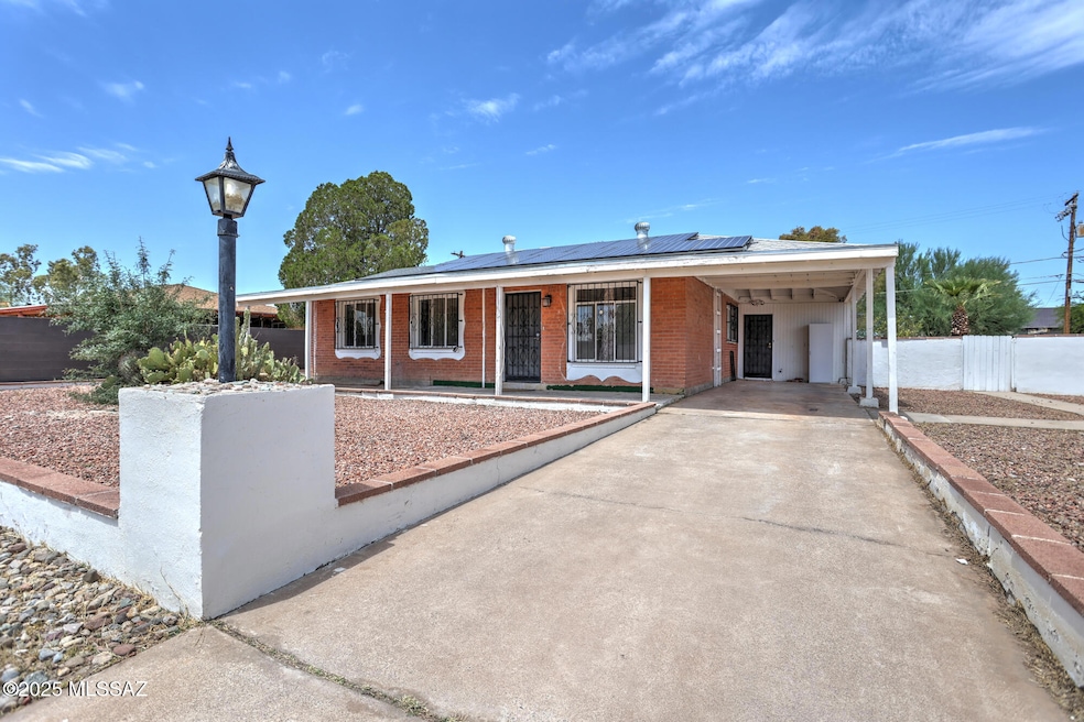 2512 S Jefferson Ave, Tucson, AZ 85711 - photo 1