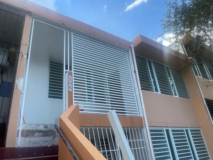 Cond. Villas del Sol Blq #4 Apto B6 unit 5, Trujillo Alto, PR 00976 - photo 1