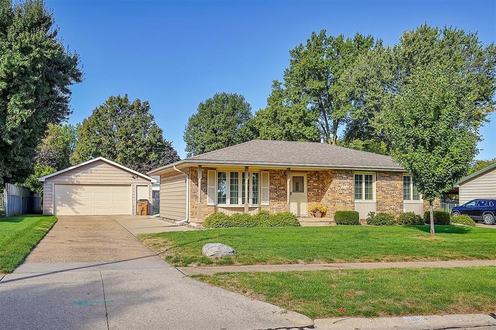 Pending $250,000 • Co-Listing Agent