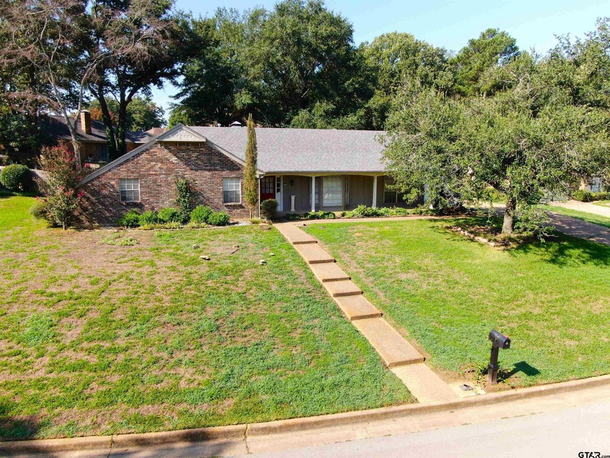 4621 Aberdeen Dr, Tyler, TX 75703 - photo 1