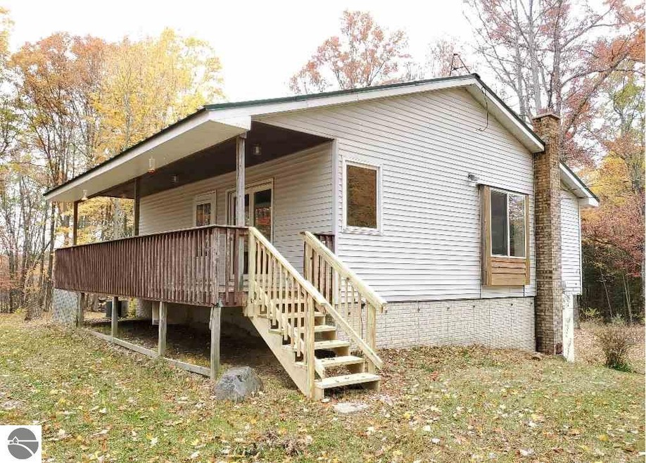 1600 S Jackson Ave, Harrison, MI 48625 - photo 1