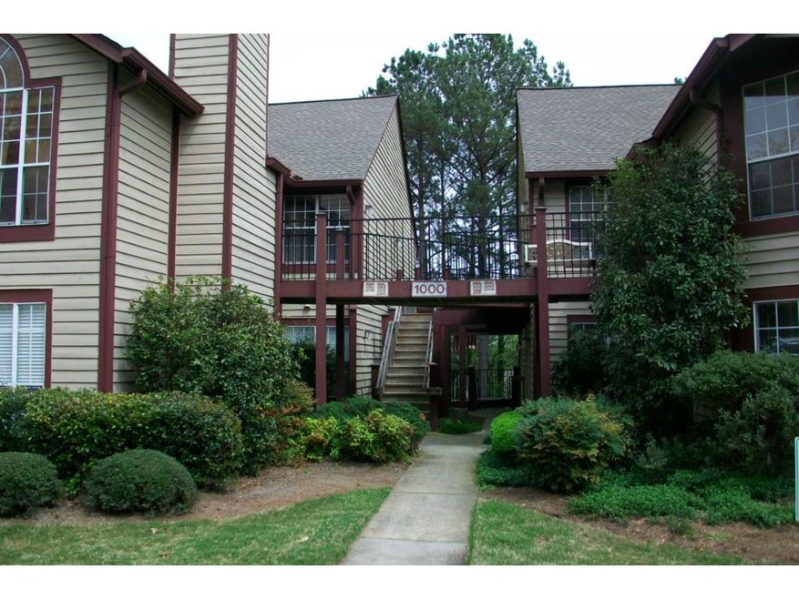 Front of Building/Unit on lower level