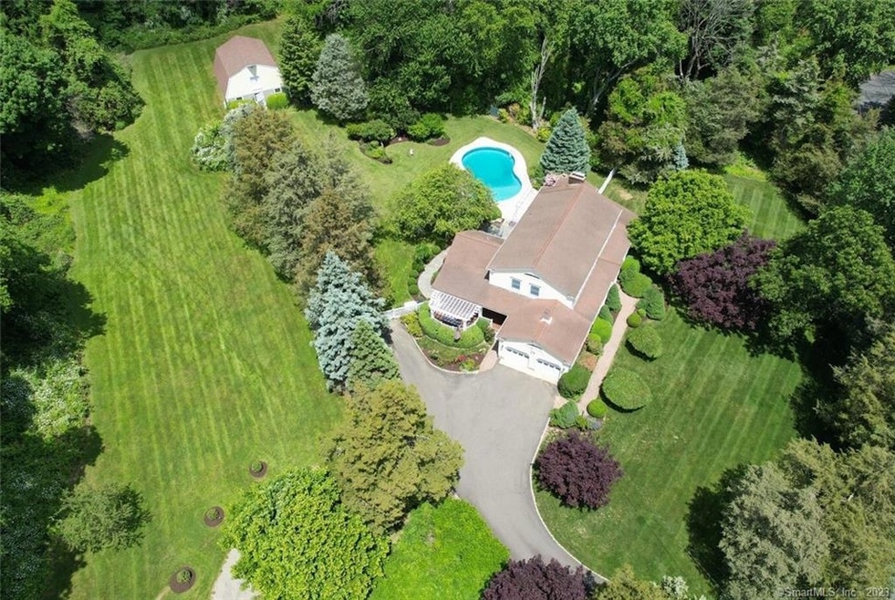 Gorgeous property on Ryders Lane in the Nod Hill a