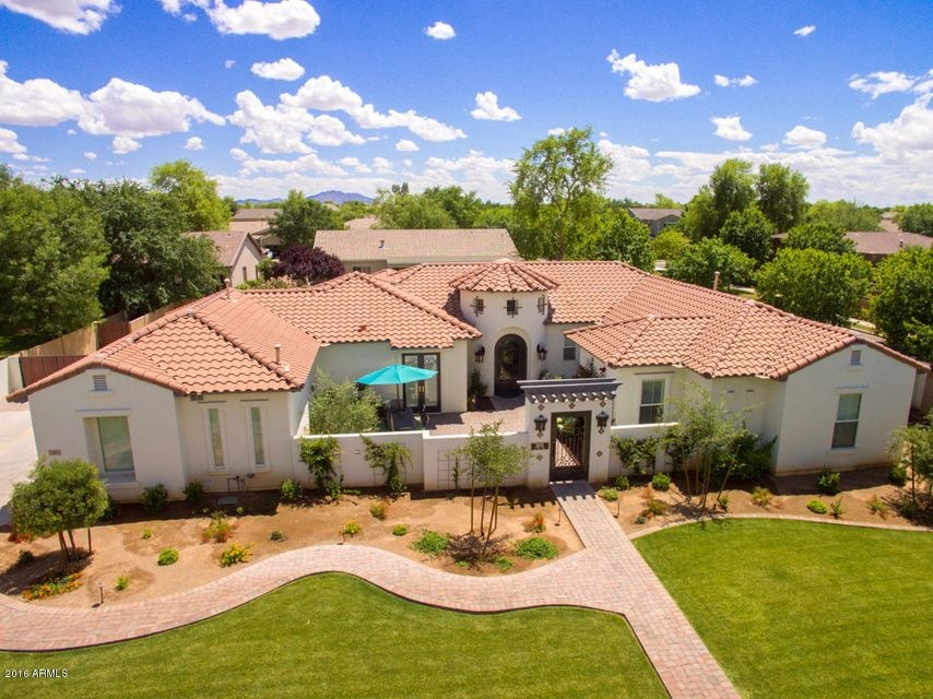 TUSCAN/SANTA BARBARA LUXURY ESTATE