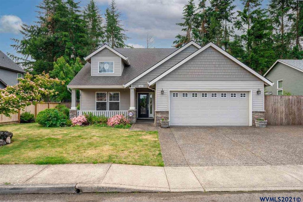 1401 NE 11th Ave, Canby, OR 97013 - photo 1
