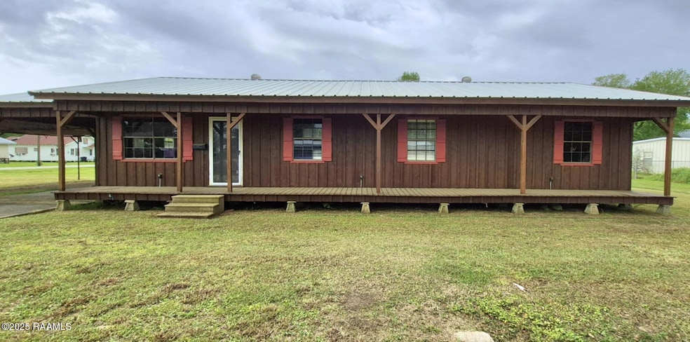 708 Garland St, Gueydan, LA 70542 - photo 1