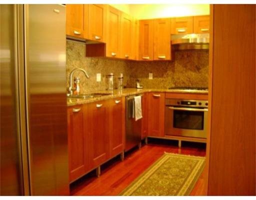 440 Commercial St unit 401, Boston, MA 02109 - photo 1