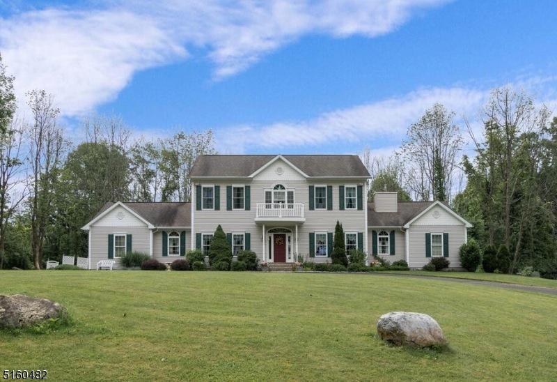 4 Poppys Ct, Columbia, NJ 07832 - photo 1