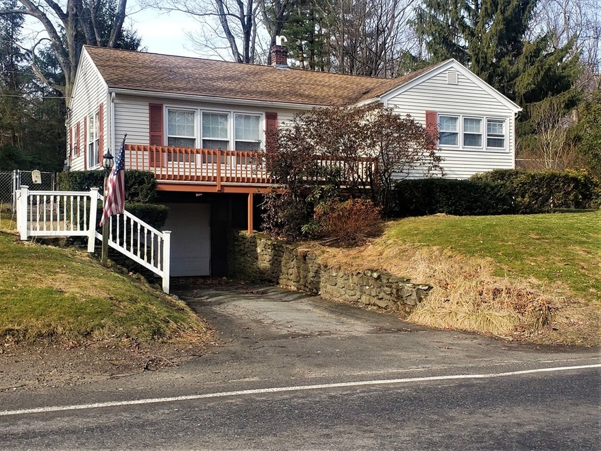 195 Reservoir St, Holden, MA 01520 - photo 1