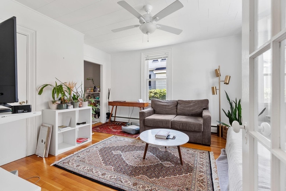 17 Holworthy Place unit 17, Cambridge, MA 02138 - photo 1