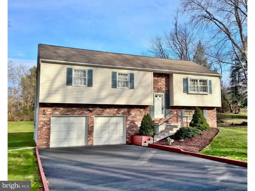 78 S Spring Ln, Phoenixville, PA 19460 - photo 1
