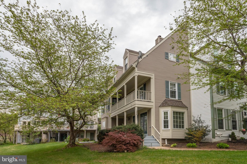 12825 Mill Brook Ct, Woodbridge, VA 22192 - photo 1