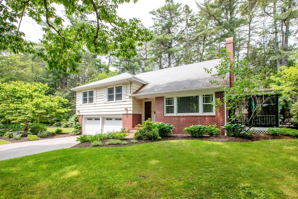 17 Meadowbrook Rd, Brunswick, ME 04011 - photo 1