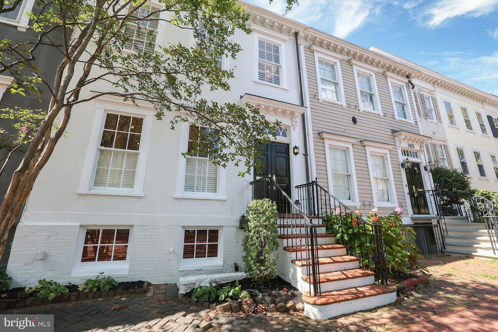 Sold $2,350,000 • Co-Listing Agent