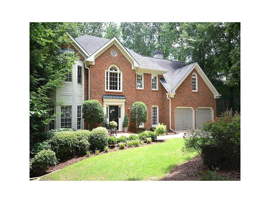 Exterior Front. CLICK the HomeScenes.com Virtual T