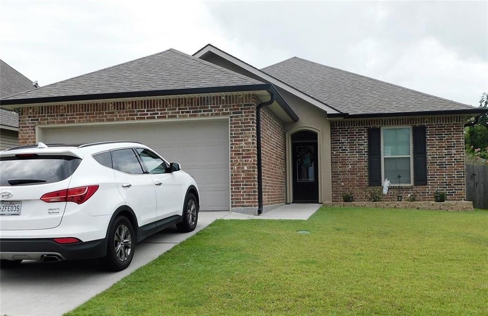 2640 Seagull Dr, Marrero, LA 70072 - photo 1