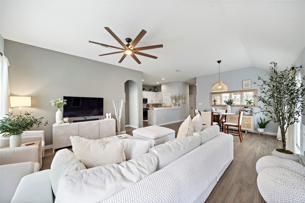 6106 Tenton Park Ln, Houston, TX 77092 - photo 1