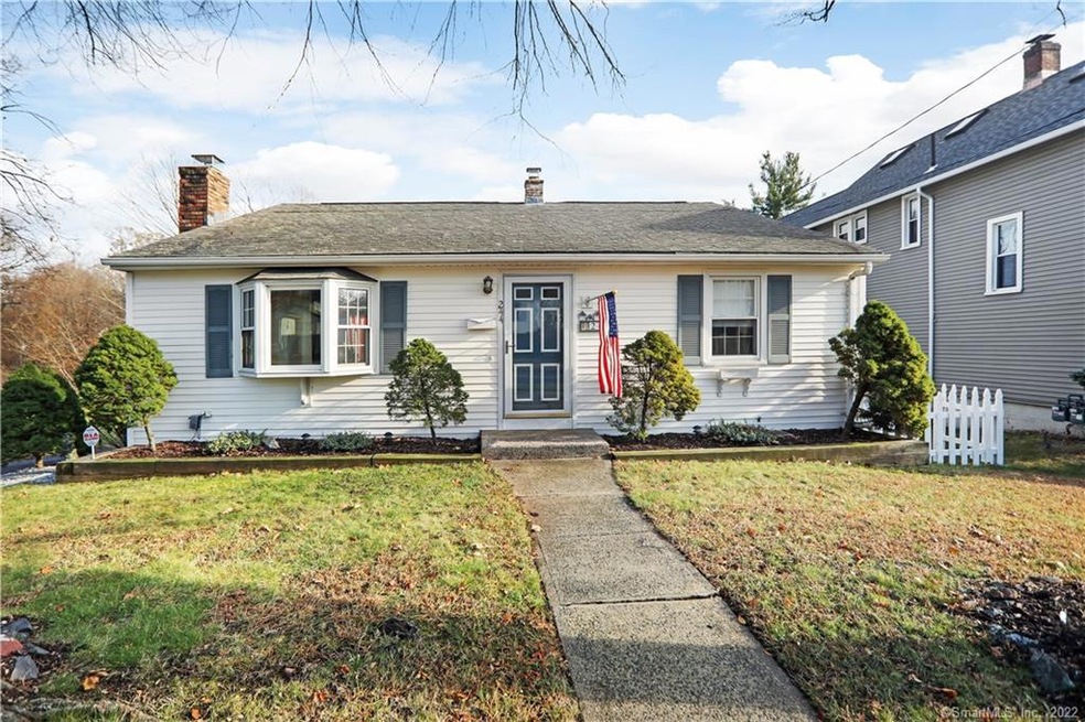 244 S Elm St, Wallingford, CT 06492 - photo 1
