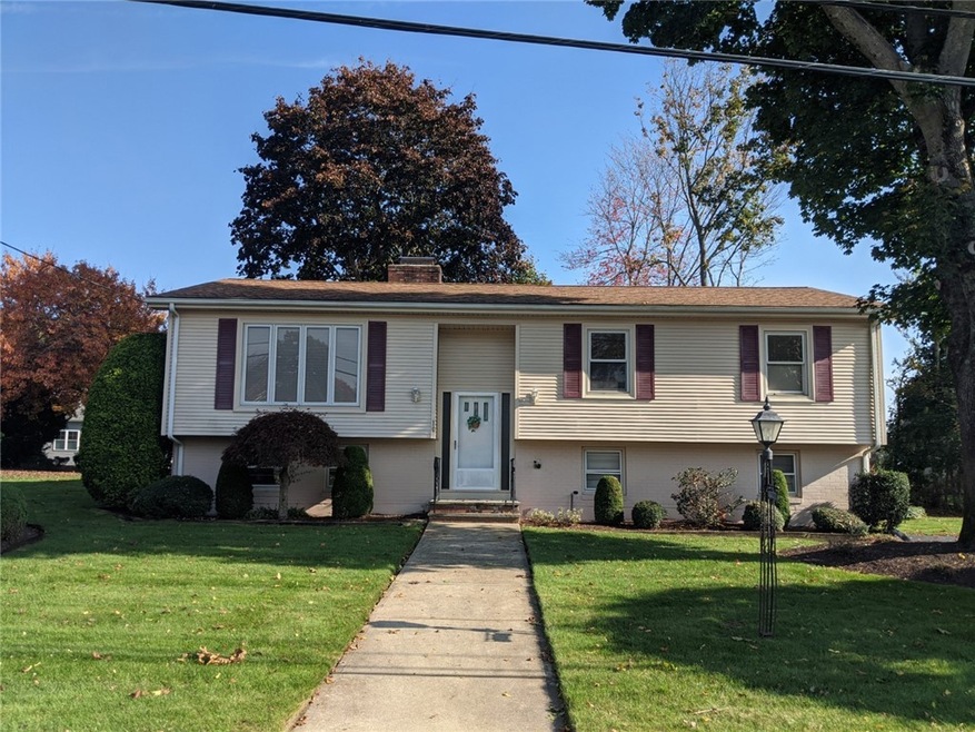 10 Sherwood Ln, Greenville, RI 02828 - photo 1