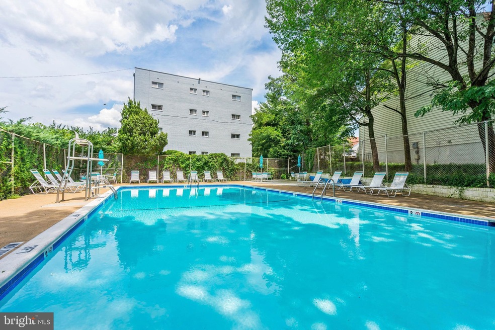 Stratton House unit 508, Arlington, VA 22204 - photo 1