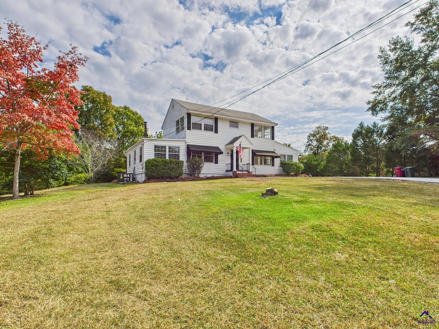 621 Forest Hill Rd, Macon, GA 31210 - photo 1