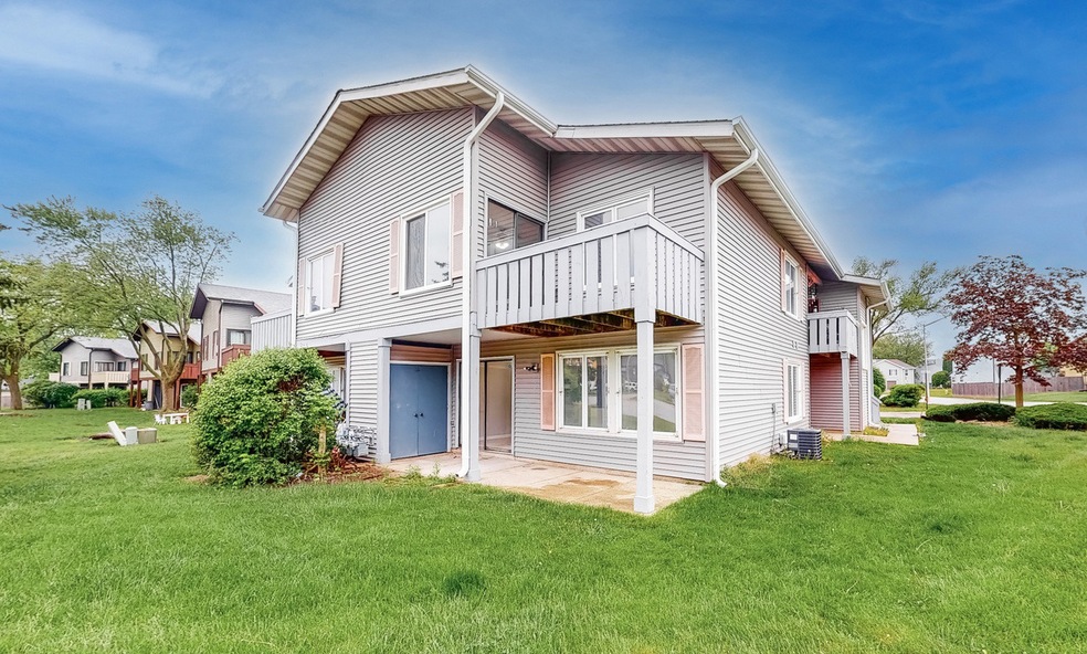 20 Elm Ct unit 2, Bolingbrook, IL 60440 - photo 1