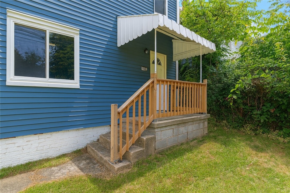 2232 Leechburg Rd, Pittsburgh, PA 15235 - photo 1