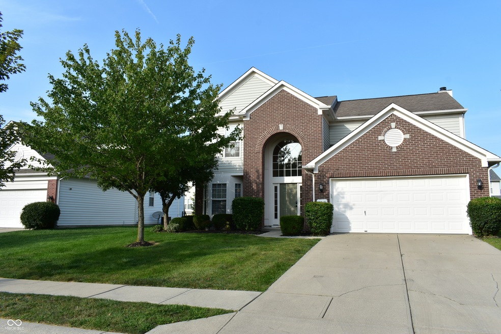 14010 Avalon Dr E, Fishers, IN 46037 - photo 1