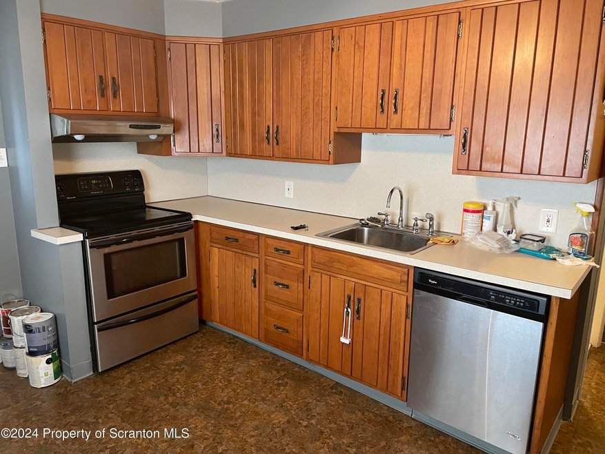 1301 Schlager St unit 1, Scranton, PA 18504 - photo 1