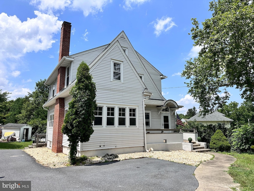Under Contract $300,000
