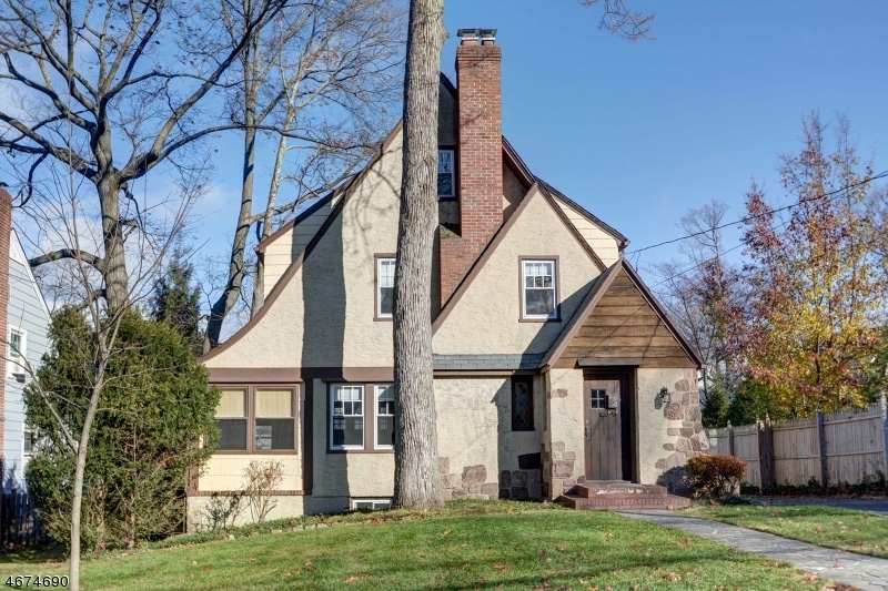 14 Westland Rd, Cedar Grove, NJ 07009 - photo 1