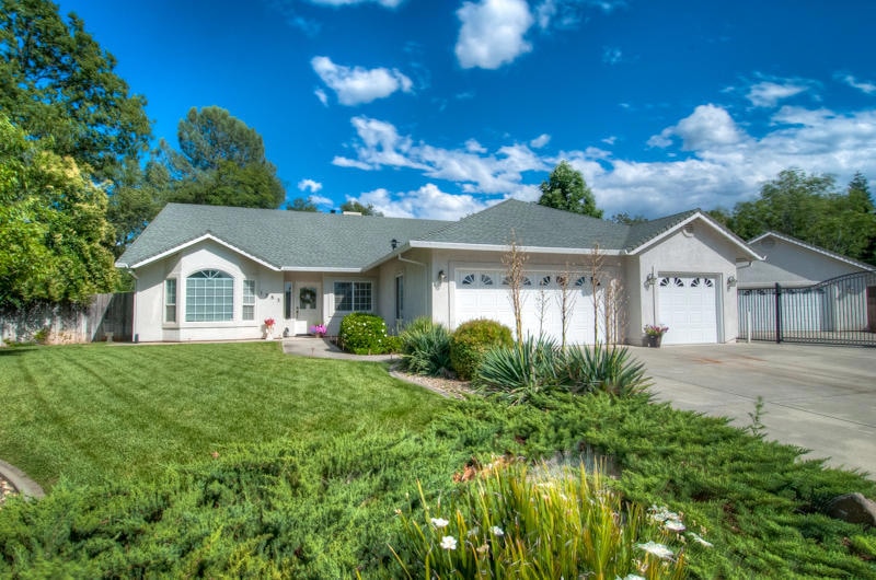 1383 Gehring Ct, Redding, CA 96002 - photo 1