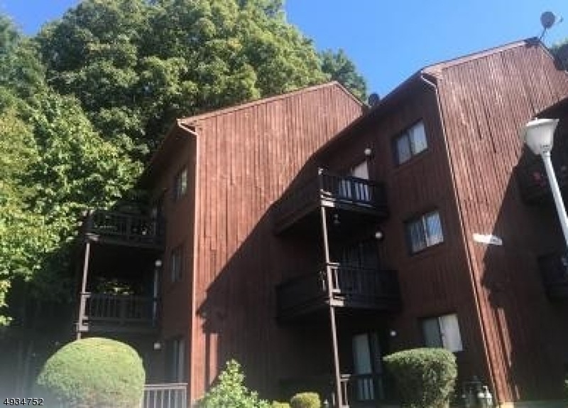 6 Brandywine Ct, Vernon, NJ 07462 - photo 1