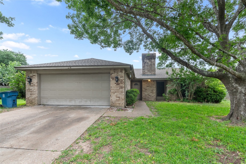 7935 Yellow Pine Dr, Houston, TX 77040 - photo 1