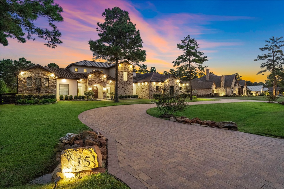 Elegant 1.5 story Custom sits on 1.18 Acres!