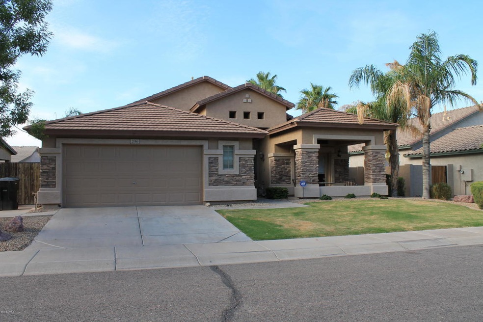 Dans house 001