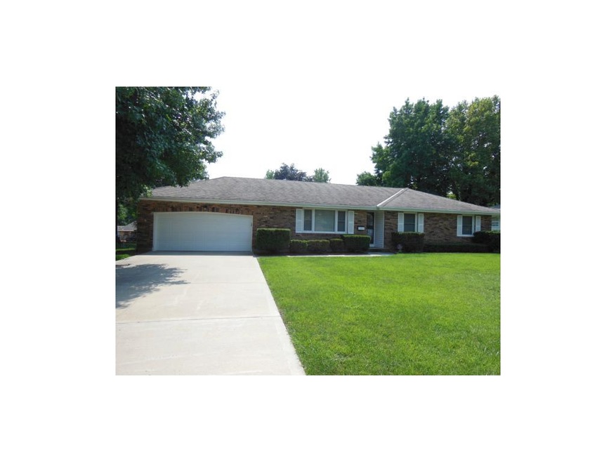 Wonderful ranch home--one level living.