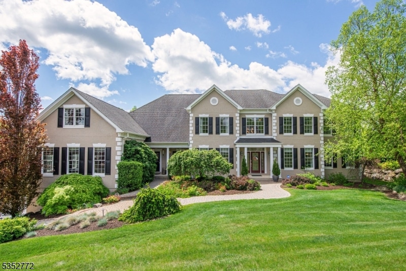 39 Crown View Ct, Sparta, NJ 07871 - photo 1