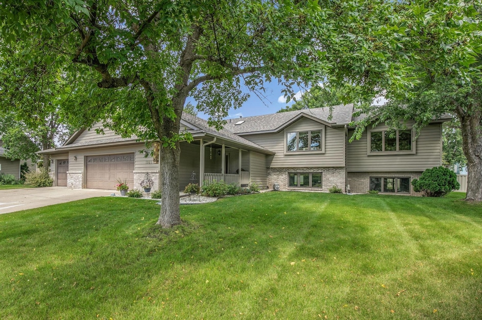 1921 Circle Ct NW, Sauk Rapids, MN 56379 - photo 1
