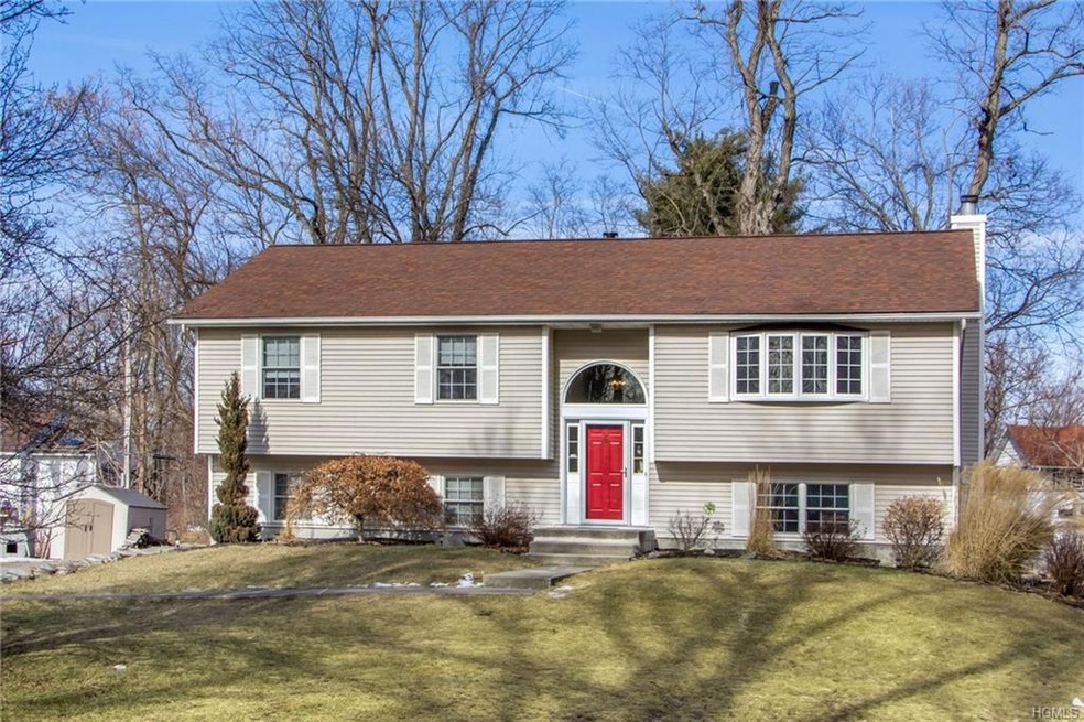 5 Leo Ln, New Windsor, NY 12553 - photo 1