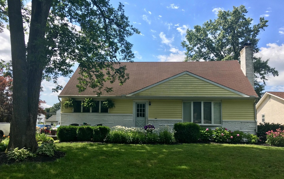 2699 Maplewood Drive