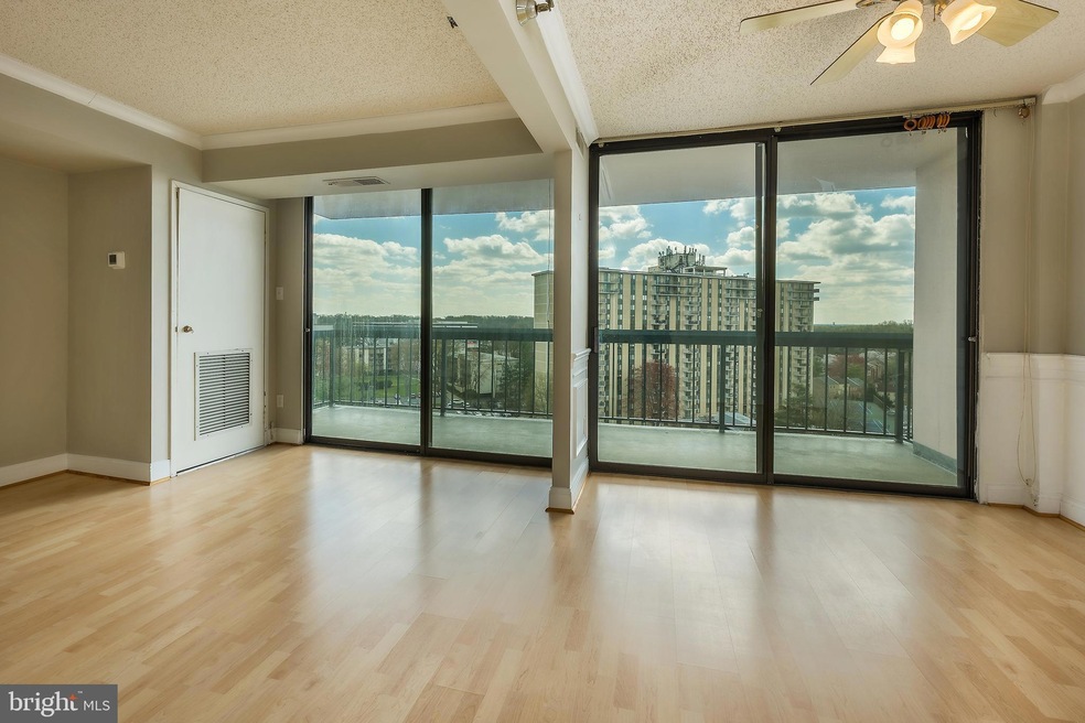 Chelsea Towers unit 1205, Bethesda, MD 20817 - photo 1