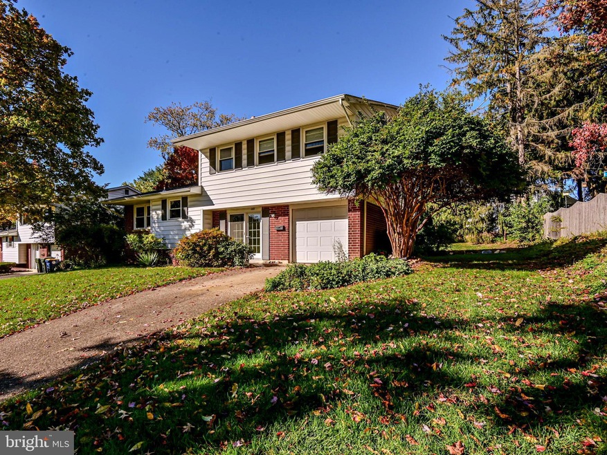 402 Radcliffe Dr, Newark, DE 19711 - photo 1