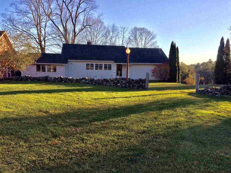 58 Thompson Rd, Walpole, NH 03608 - photo 1