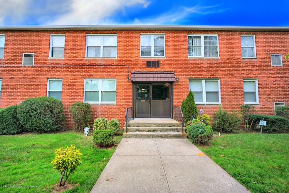890 Armstrong Ave unit B1, Staten Island, NY 10308 - photo 1