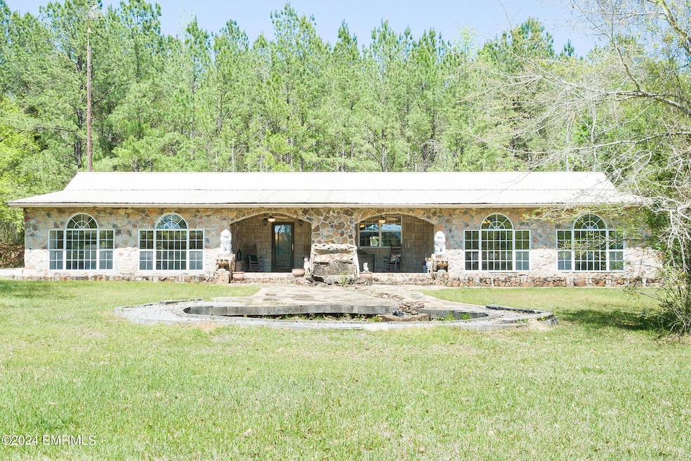 22292 HWY 80, CHUNKY, MS6