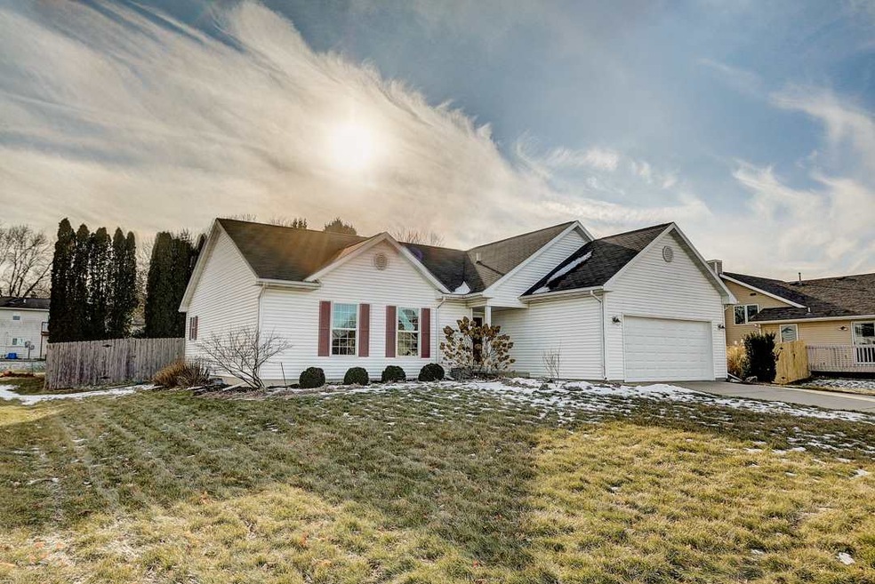 140 Ames St, Oregon, WI 53575 - photo 1