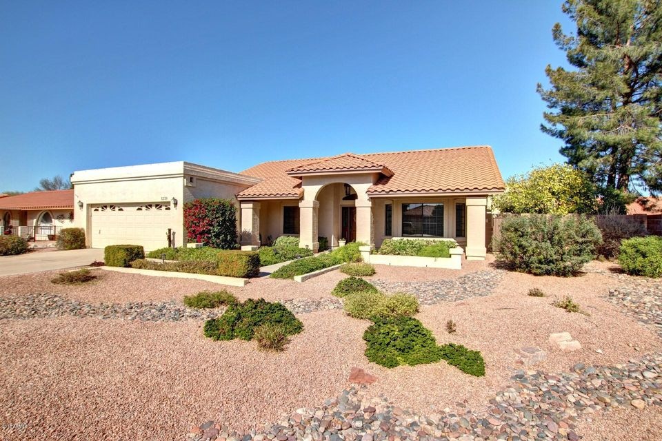 1238 E. Vinedo Lane