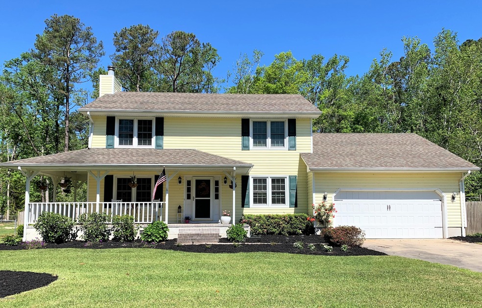 GREAT CURB APPEAL