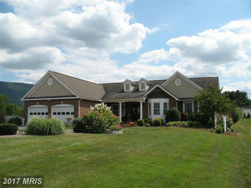 101 N Whissen St, Edinburg, VA 22824 - photo 1